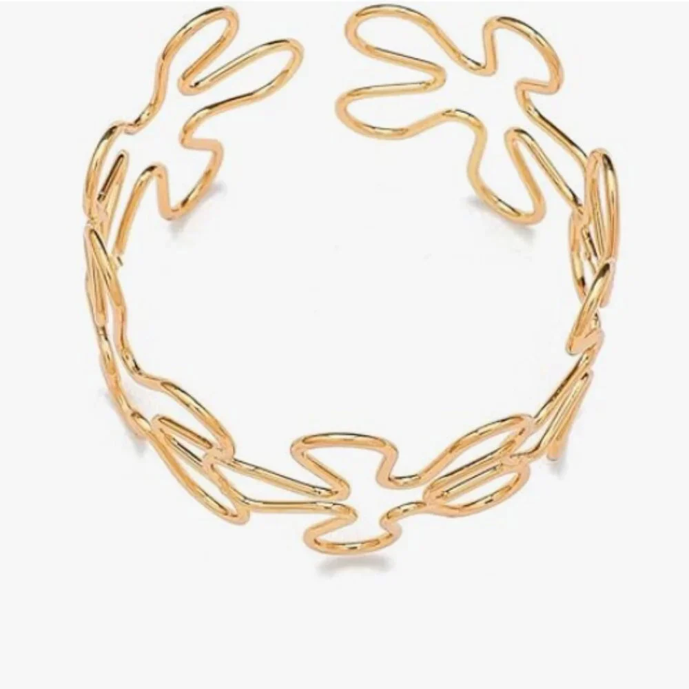 ✨ ZARA Flower Gold Bracelet✨